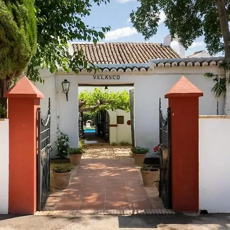 Casa Velasco Holiday home *